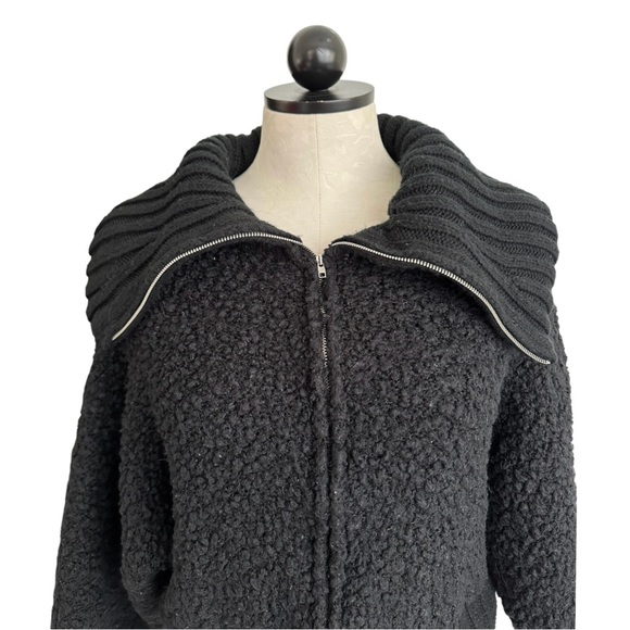 Sage The Label Hillary Black Crop Chunky Zip Up Sweater Cape Collar Size Large - Picture 6 of 16